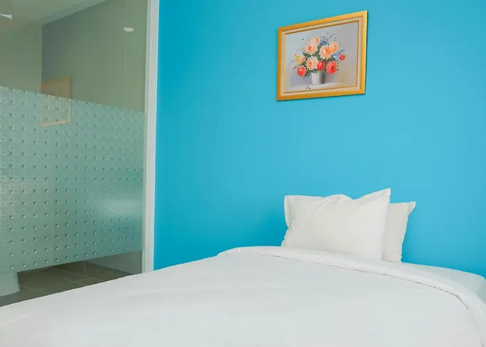 Studio Room At Guest House Way Seputih Near Taman Anggrek By Travelio