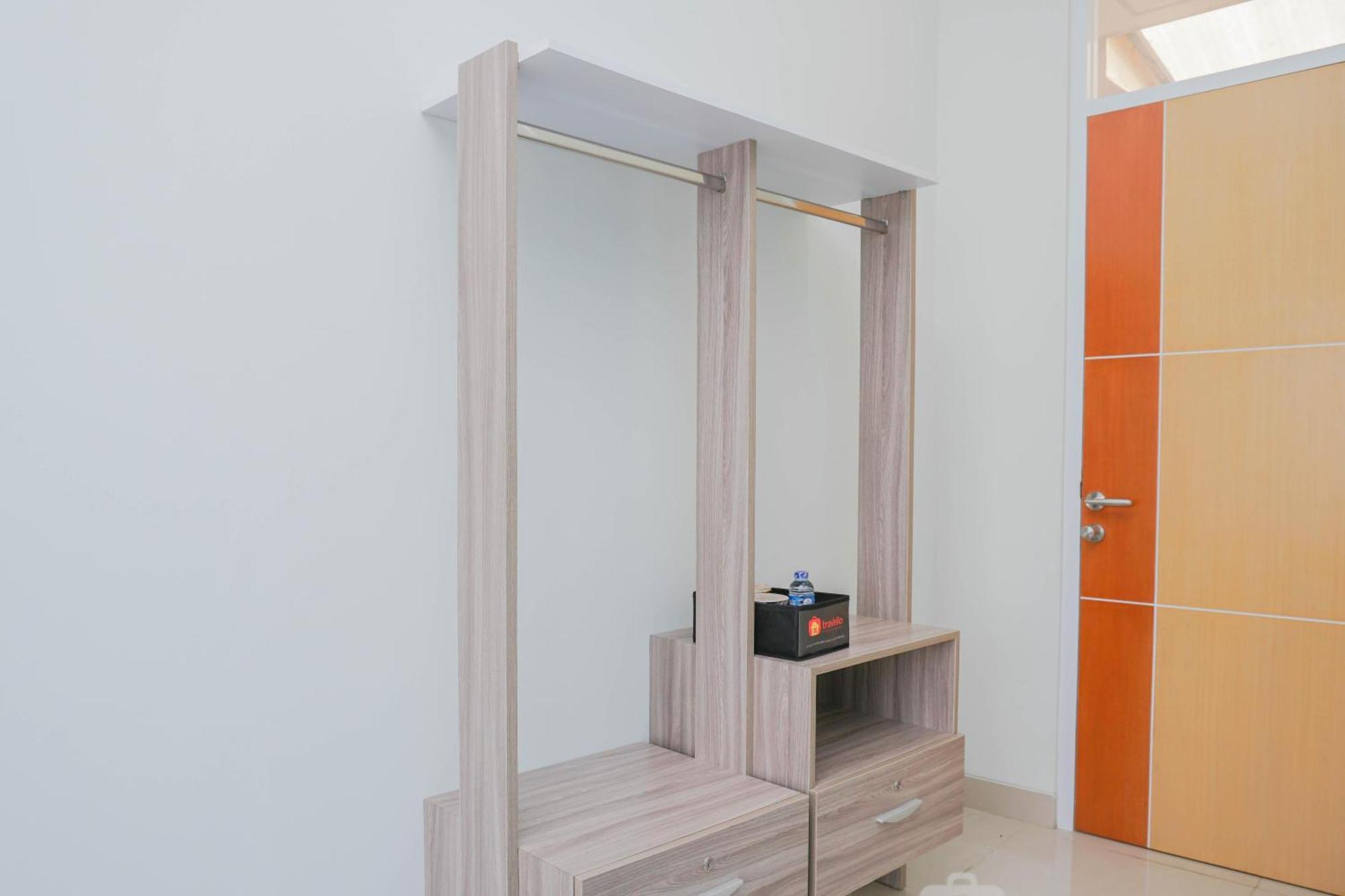 Apartemen At Way Seputih Near Taman Anggrek By Travelio *